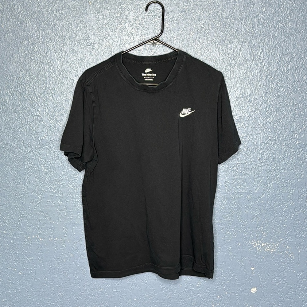 The Nike Tee Black